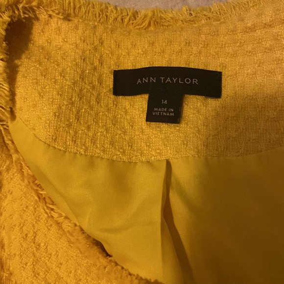 Ann Taylor yellow jacket - Picture 4 of 5